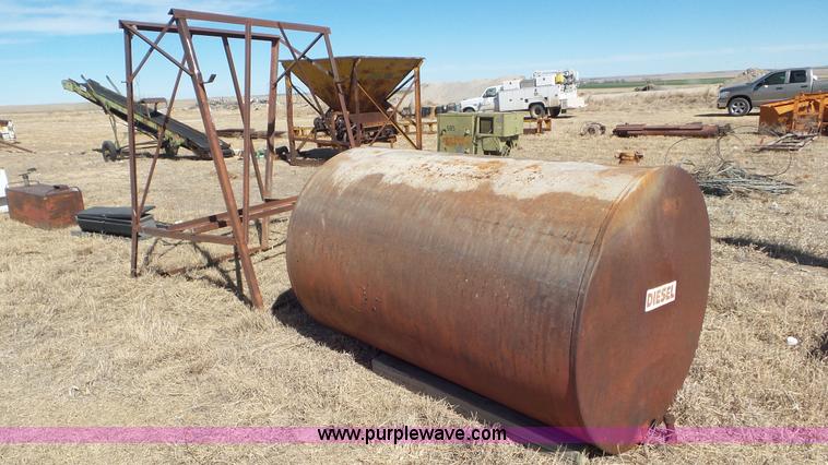 image for item CD9893 500 gallon fuel tank