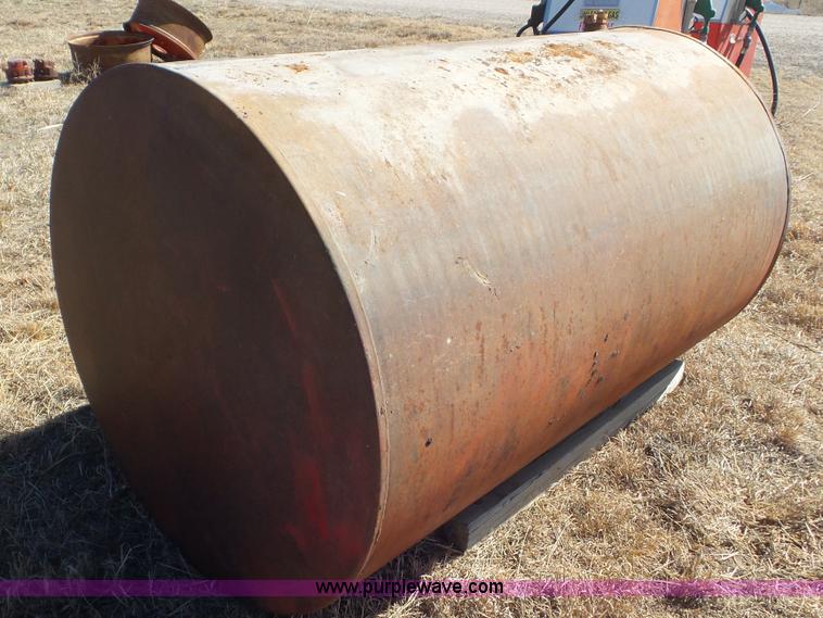image for item CD9893 500 gallon fuel tank
