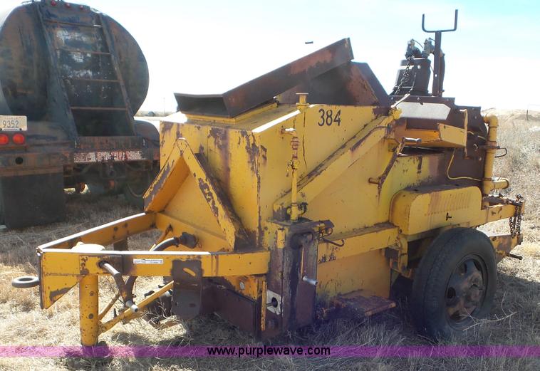 image for item CD9896 Little Ford asphalt patching machine