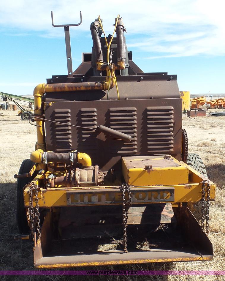 image for item CD9896 Little Ford asphalt patching machine