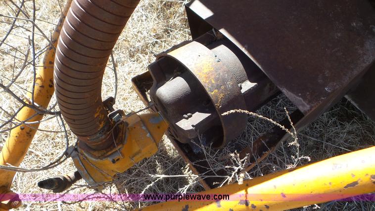 image for item CD9896 Little Ford asphalt patching machine