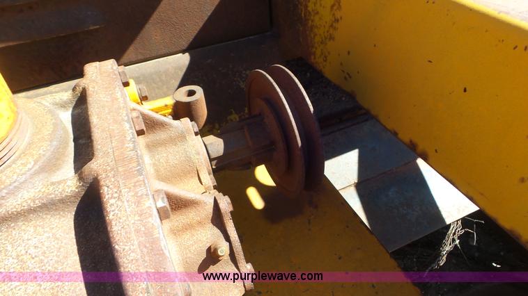 image for item CD9896 Little Ford asphalt patching machine