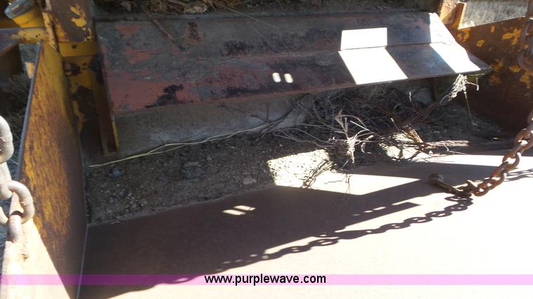 image for item CD9896 Little Ford asphalt patching machine