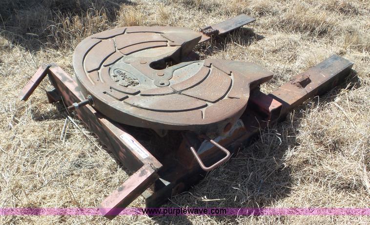 image for item CD9897 Fixed fifth wheel plate