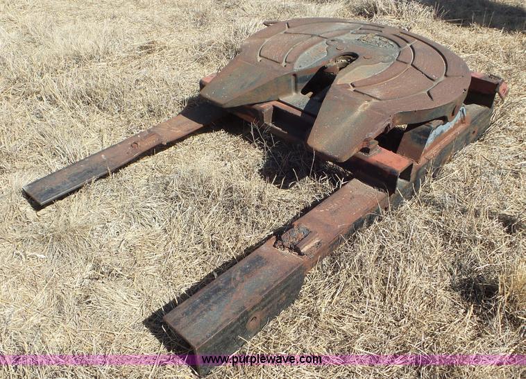 image for item CD9897 Fixed fifth wheel plate