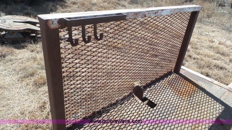 image for item CD9898 Flatbed