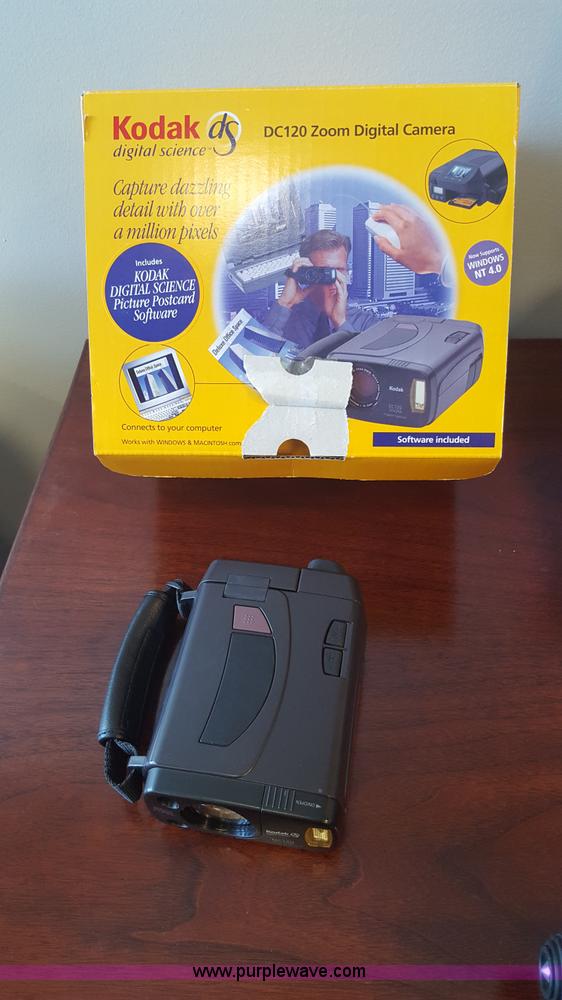 image for item F1191 Assorted electronics