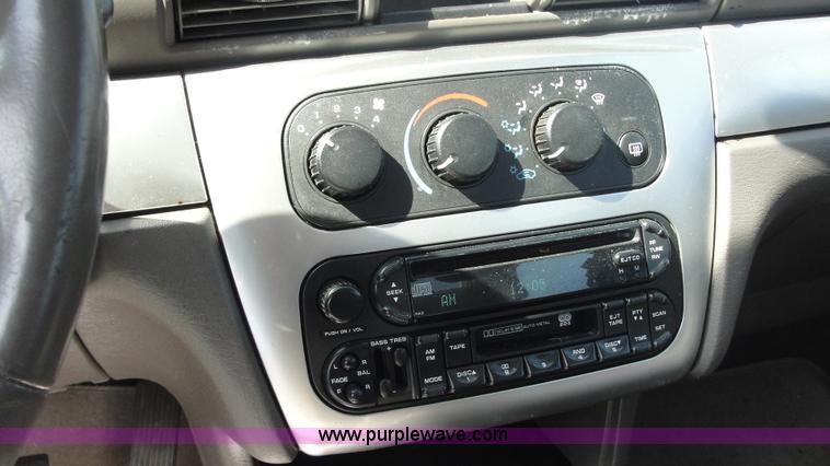 image for item F1215 2006 Chrysler Sebring