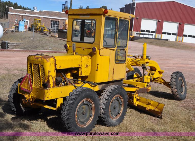 image for item G7064 Galion 530G rigid frame motor grader