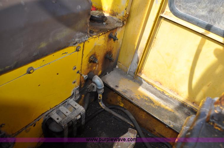 image for item G7064 Galion 530G rigid frame motor grader