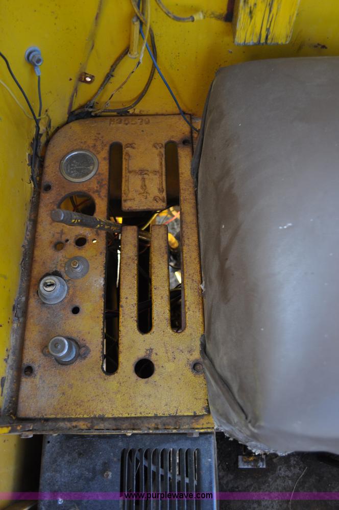 image for item G7064 Galion 530G rigid frame motor grader