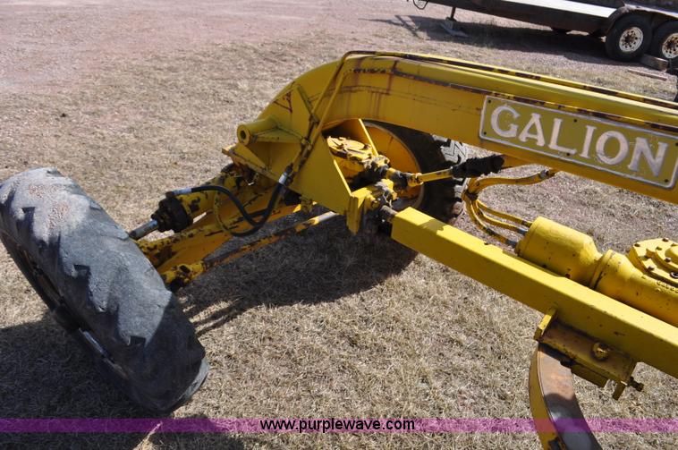 image for item G7064 Galion 530G rigid frame motor grader