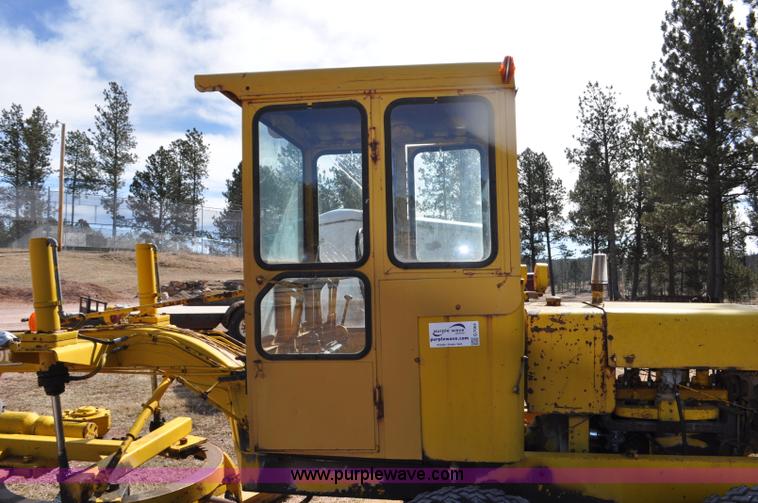 image for item G7064 Galion 530G rigid frame motor grader