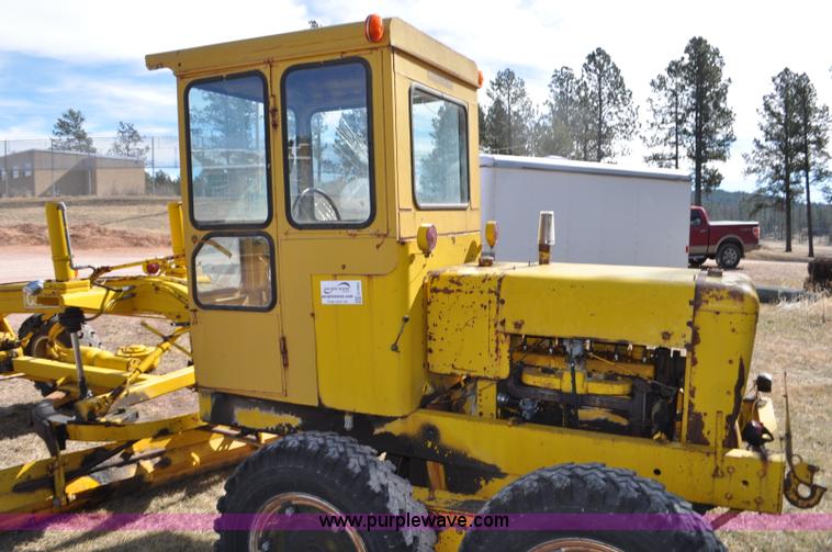 image for item G7064 Galion 530G rigid frame motor grader