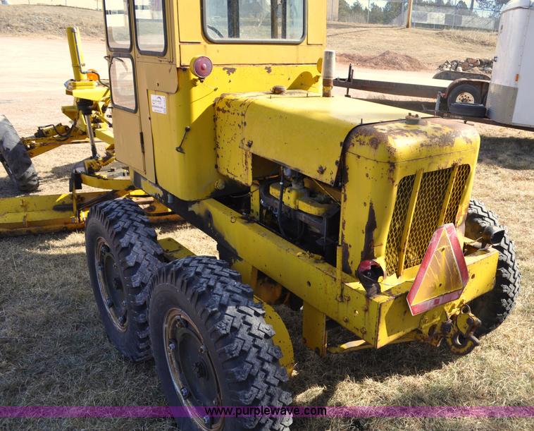 image for item G7064 Galion 530G rigid frame motor grader