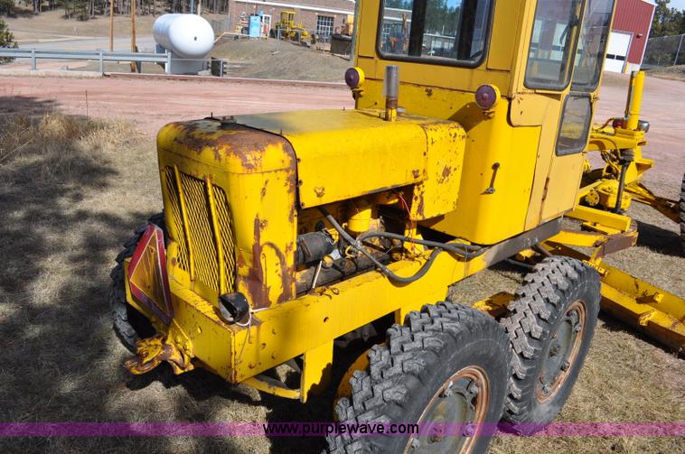 image for item G7064 Galion 530G rigid frame motor grader