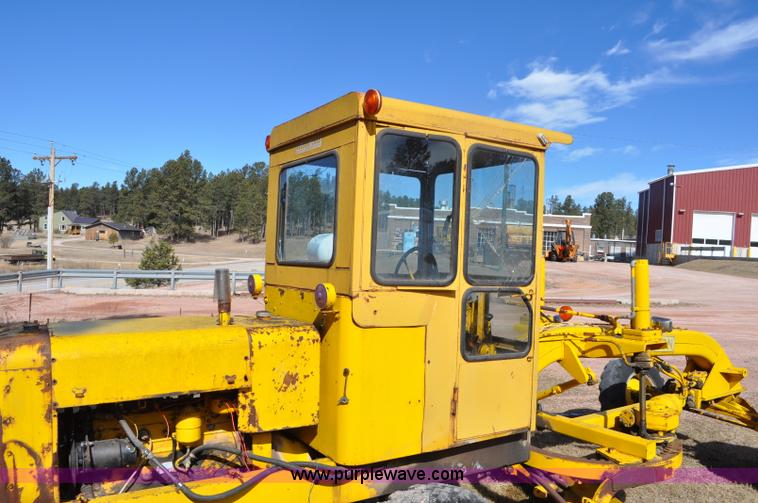 image for item G7064 Galion 530G rigid frame motor grader