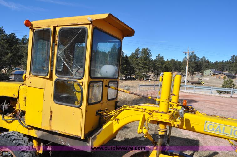 image for item G7064 Galion 530G rigid frame motor grader
