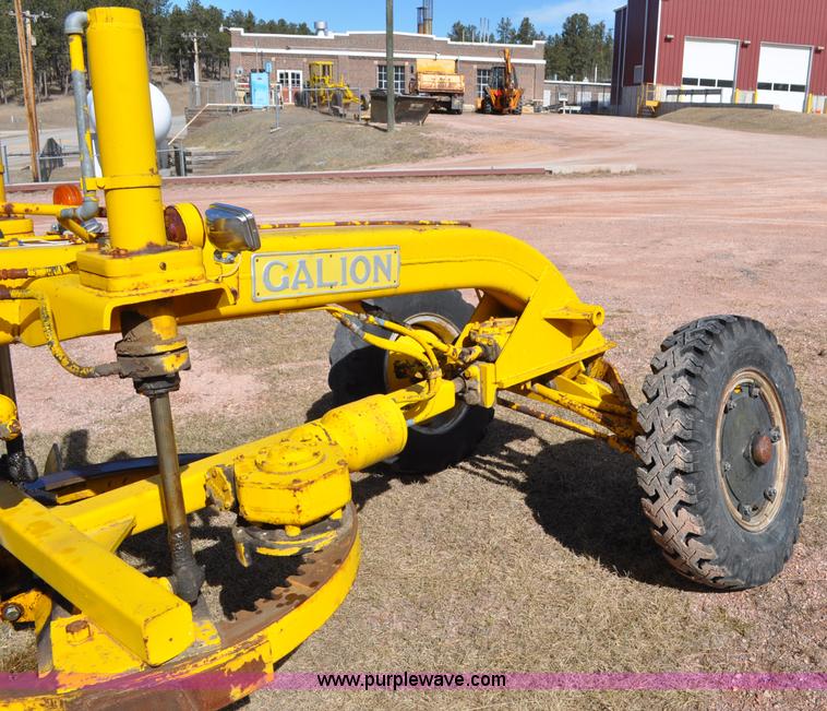 image for item G7064 Galion 530G rigid frame motor grader