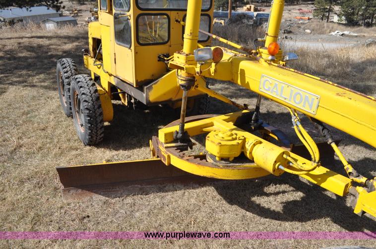 image for item G7064 Galion 530G rigid frame motor grader