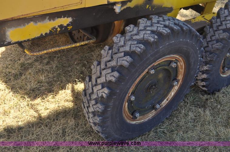 image for item G7064 Galion 530G rigid frame motor grader