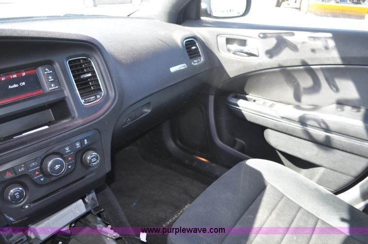 image for item G7246 2011 Dodge Charger Police