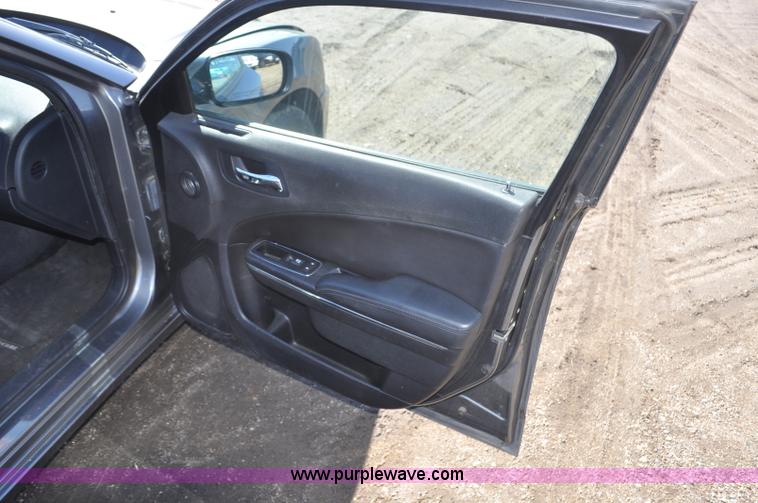 image for item G7246 2011 Dodge Charger Police