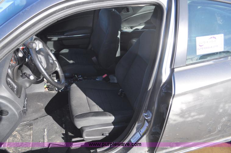 image for item G7254 2011 Dodge Charger Police