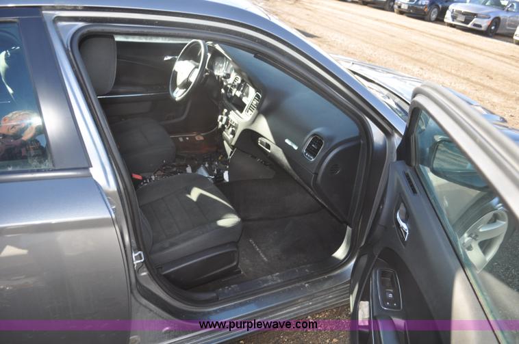 image for item G7254 2011 Dodge Charger Police