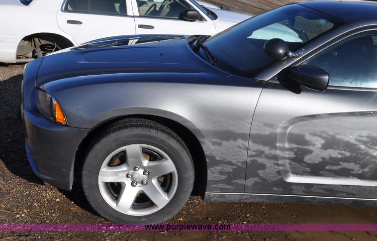 image for item G7254 2011 Dodge Charger Police