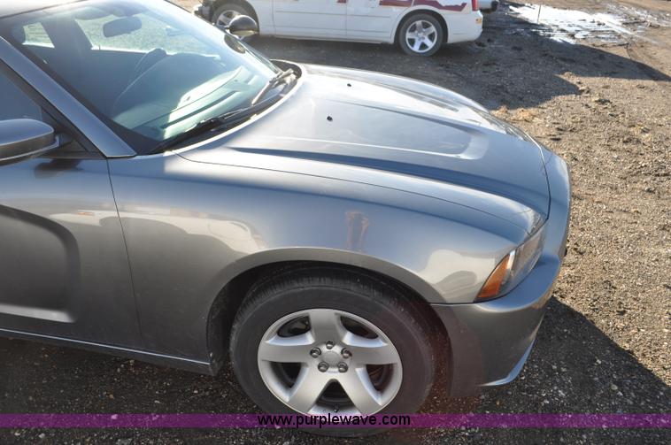 image for item G7254 2011 Dodge Charger Police