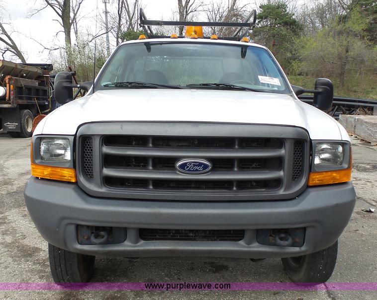 image for item J4225 1999 Ford F450 XL Super Duty utility truck