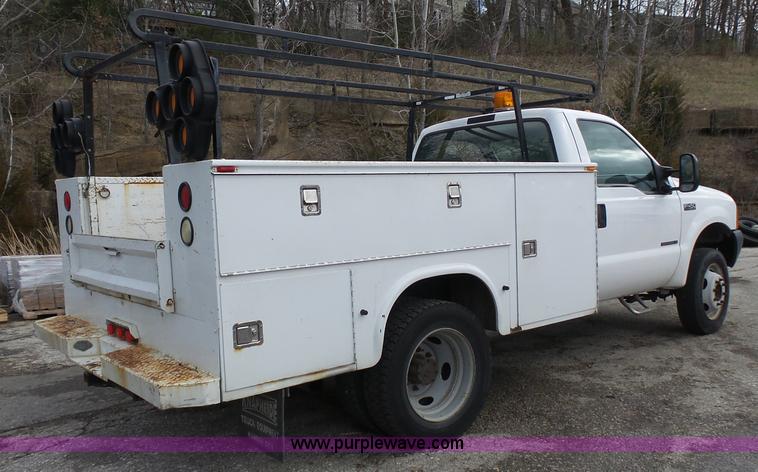 image for item J4225 1999 Ford F450 XL Super Duty utility truck