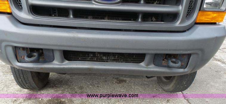 image for item J4225 1999 Ford F450 XL Super Duty utility truck