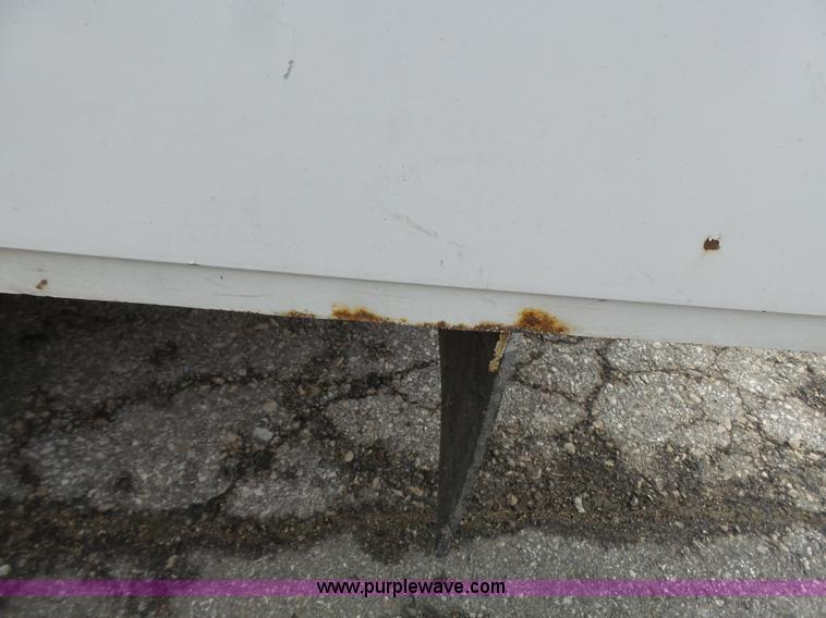 image for item J4225 1999 Ford F450 XL Super Duty utility truck