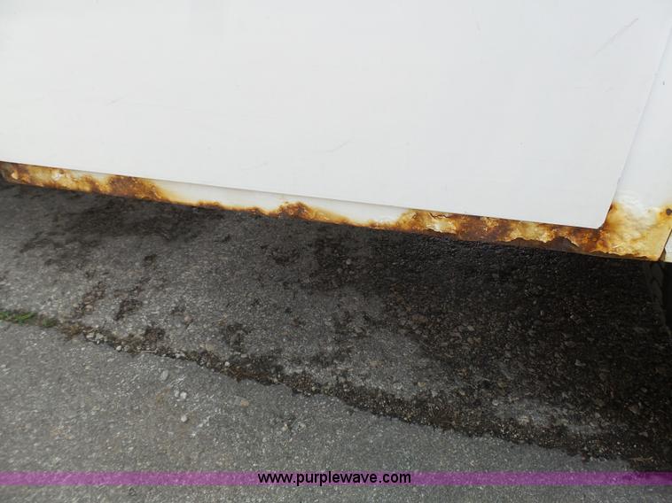 image for item J4225 1999 Ford F450 XL Super Duty utility truck