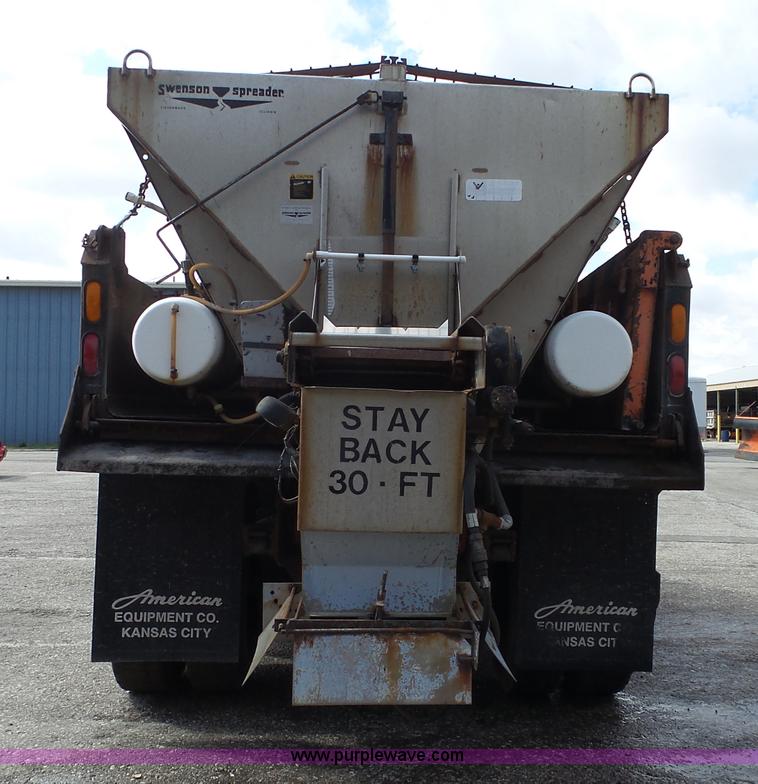 image for item J4228 2001 International 4900 dump truck