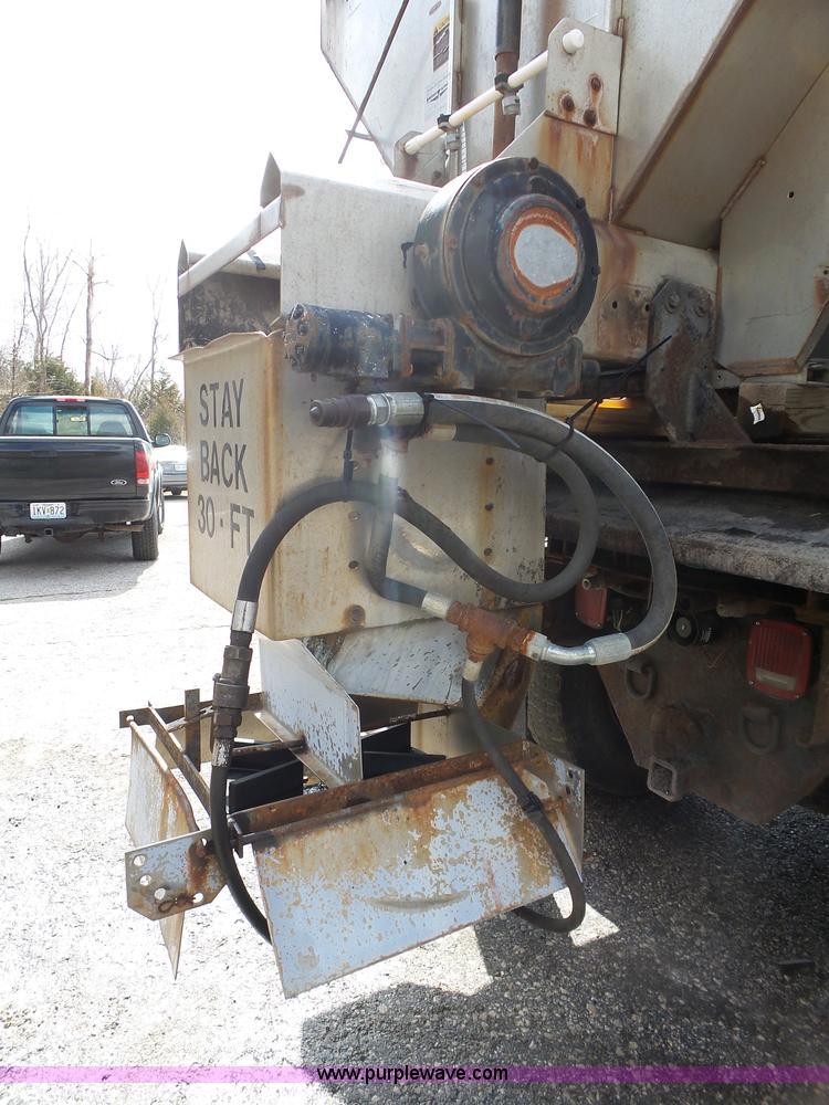 image for item J4228 2001 International 4900 dump truck