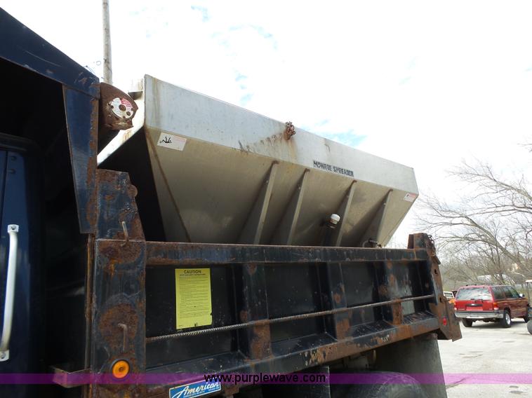 image for item J4229 2001 International 4900 dump truck