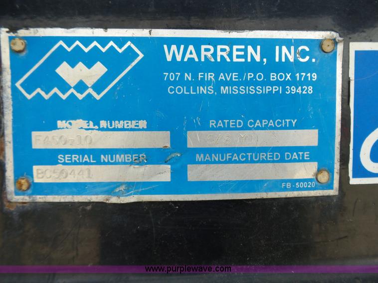 image for item J4230 2002 International 4900 dump truck