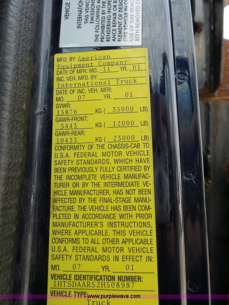 image for item J4230 2002 International 4900 dump truck