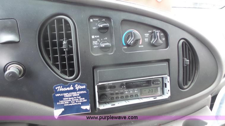 image for item J4702 2000 Ford 800 Champion bus