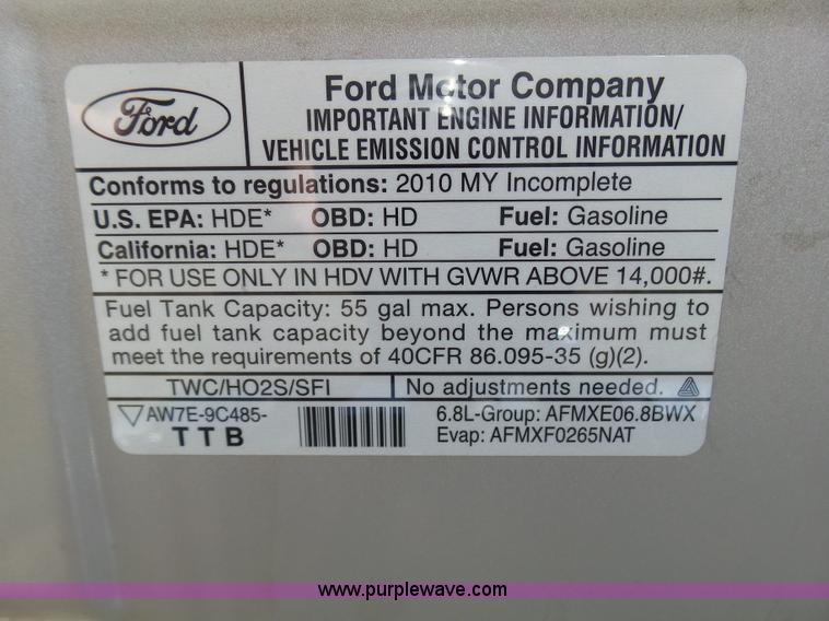 image for item J6193 2010 Ford Econoline E450 shuttle bus