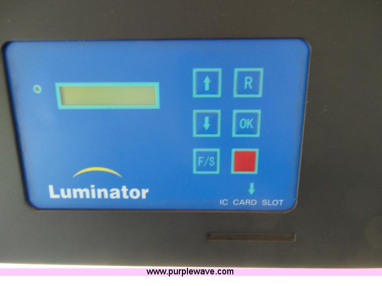 image for item J6193 2010 Ford Econoline E450 shuttle bus