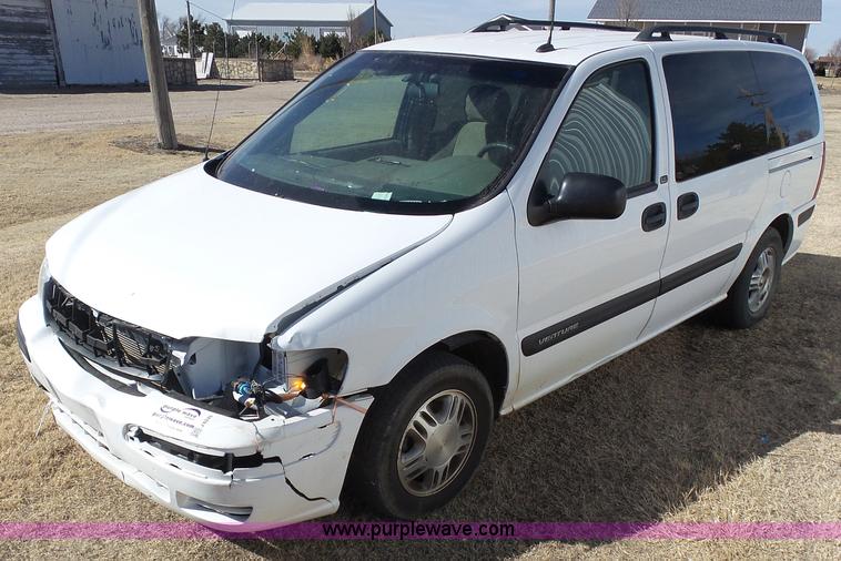 image for item J6245 2005 Chevrolet Venture LS van