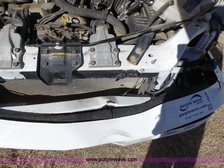 image for item J6245 2005 Chevrolet Venture LS van