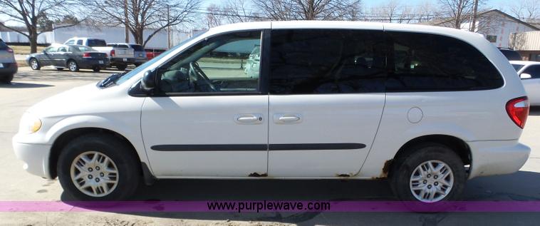 image for item J8896 2003 Dodge Grand Caravan Sport van