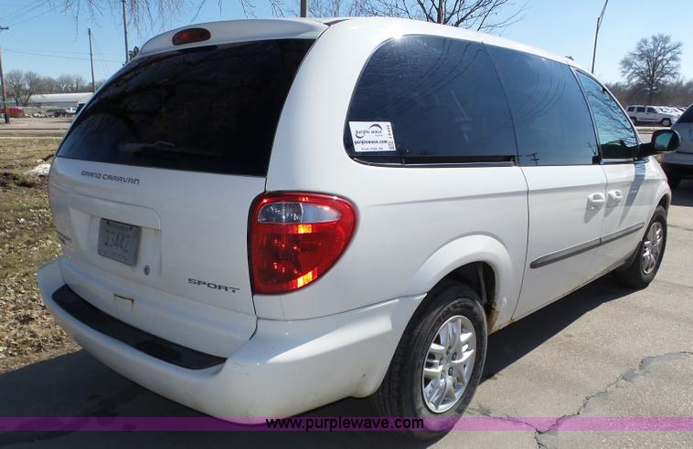 image for item J8896 2003 Dodge Grand Caravan Sport van