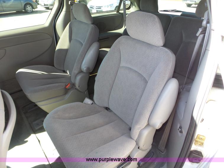 image for item J8896 2003 Dodge Grand Caravan Sport van