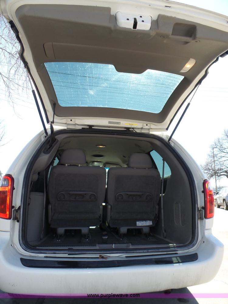 image for item J8896 2003 Dodge Grand Caravan Sport van